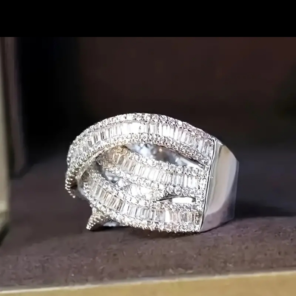 ring, size 8, NWOT - Picture 2 of 2